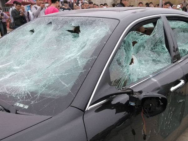 5 ಕೋಟಿ ಬೆಲೆಬಾಳುವ ಕಾರನ್ನು ಧ್ವಂಸ ಮಾಡಿದ ಮಸೆರಟಿ ಮಾಲಿಕ 