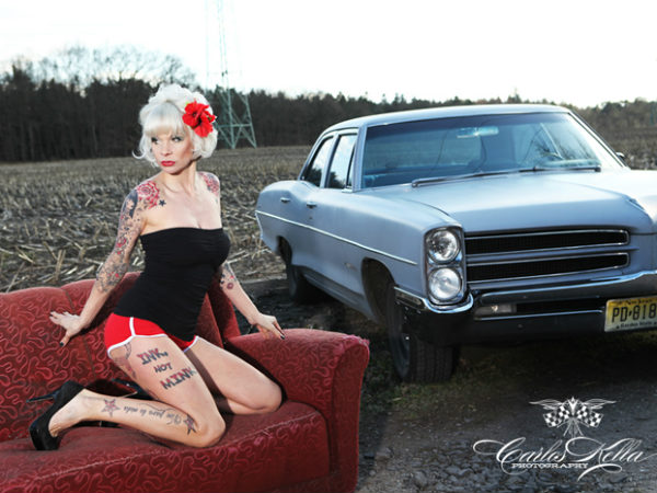 ಗರ್ಲ್ಸ್ ಆಂಡ್ ಲೆಜೆಂಡರಿ ಯುಎಸ್ ಕಾರು