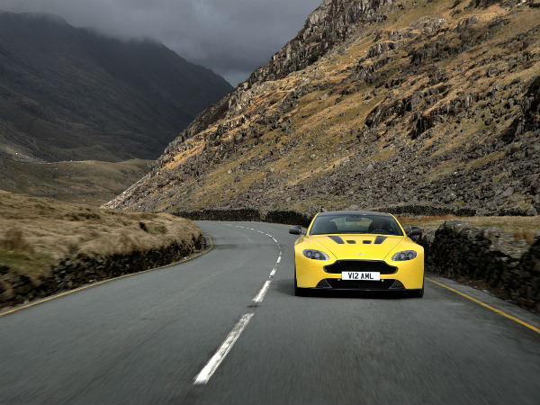 Aston Martin V12 Vantage S