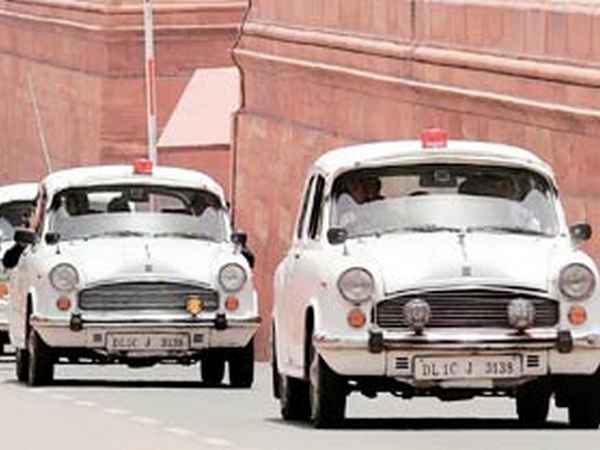 ರಾಜಕಾರಣಿಗಳ ಮನಸ್ವೇಚ್ಛೆ ಕೆಂಪು ದೀಪ ಬಳಕೆಗೆ ಬಿತ್ತು ಬ್ರೇಕ್