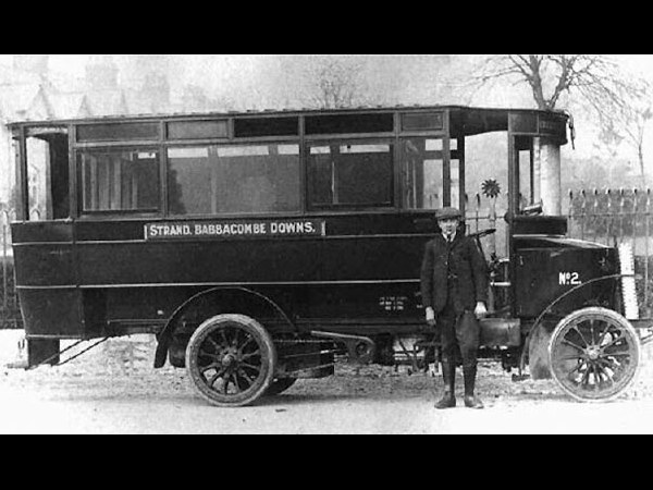 ನೀವು ಕಂಡಿರದ ಹಳೇಕಾಲದ ಸ್ಟೀಮ್ ಬಸ್ ಹಾಗೂ ಟ್ರಕ್‌ಗಳು!