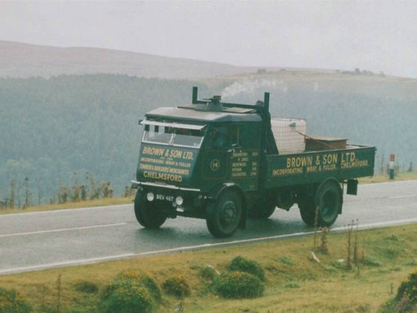 ನೀವು ಕಂಡಿರದ ಹಳೇಕಾಲದ ಸ್ಟೀಮ್ ಬಸ್ ಹಾಗೂ ಟ್ರಕ್‌ಗಳು!