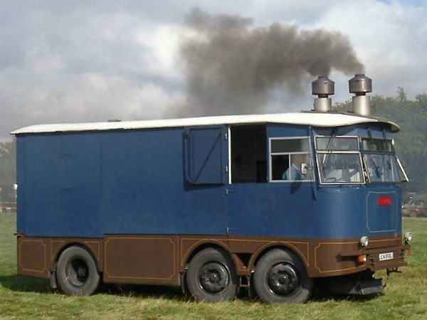 ನೀವು ಕಂಡಿರದ ಹಳೇಕಾಲದ ಸ್ಟೀಮ್ ಬಸ್ ಹಾಗೂ ಟ್ರಕ್‌ಗಳು!