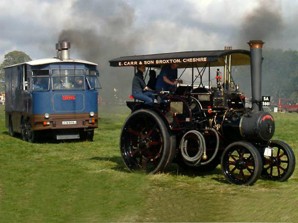 ನೀವು ಕಂಡಿರದ ಹಳೇಕಾಲದ ಸ್ಟೀಮ್ ಬಸ್ ಹಾಗೂ ಟ್ರಕ್‌ಗಳು!