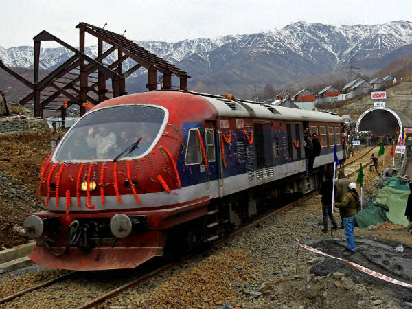 ಕಾಶ್ಮೀರದಲ್ಲಿ ದೇಶದ ಅತಿ ಉದ್ದದ ರೈಲ್ವೇ ಸುರಂಗ ಮಾರ್ಗ 