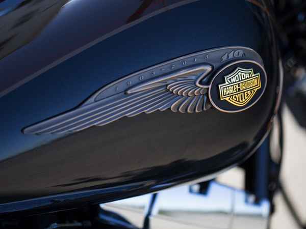 ದರ್ಶನ್‌ಗೆ ಹರ್ಲಿ ಡೇವಿಡ್ಸನ್ ಬೈಕ್ ಉಡುಗೊರೆ