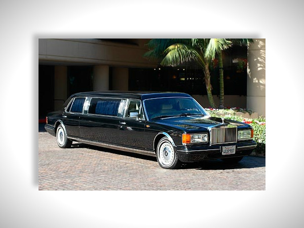 ಕಾರುಗಳ ದೊಡ್ಡ ಸಂಗ್ರಹವನ್ನು ಬಿಟ್ಟು ತೆರಳಿದ ಜಾಕ್ಸನ್