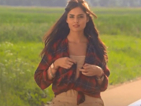 ಮಹೀಂದ್ರ ಸೆಂಚುರೊ ಜಾಹೀರಾತು