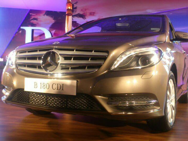 22 ಲಕ್ಷ ಬೆಳೆಬಾಳುವ ಬೆಂಝ್ ಡೀಸೆಲ್ ಗಾಡಿ ಲಾಂಚ್