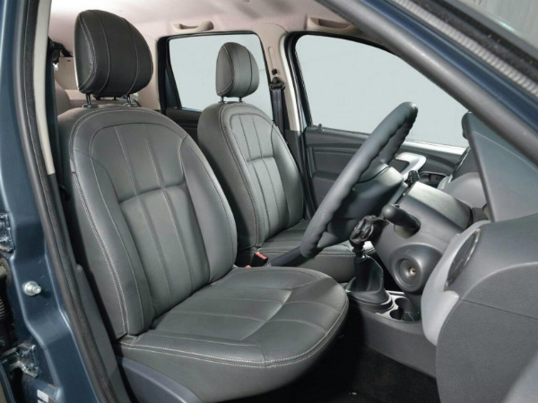 ಇಂಟಿರಿಯರ್ 