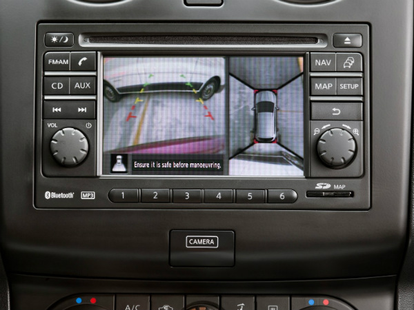 ಮಹೀಂದ್ರ ಪ್ರತಿಸ್ಪರ್ಧಿ