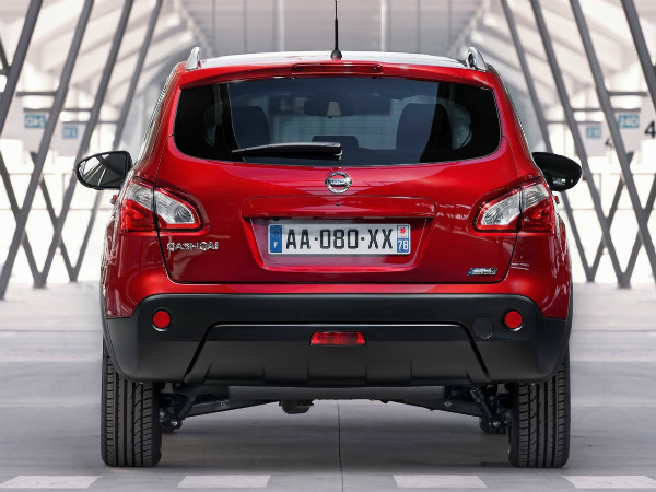 ಏಳು ಸೀಟು, ಐದು ಡೋರ್