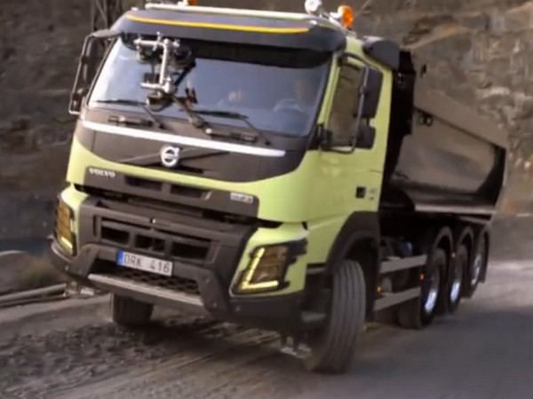 15 ಟನ್ ಭಾರದ ವೋಲ್ವೋ ಟ್ರಕ್ ಓಡಿಸಿದ ಇಲಿಮರಿ