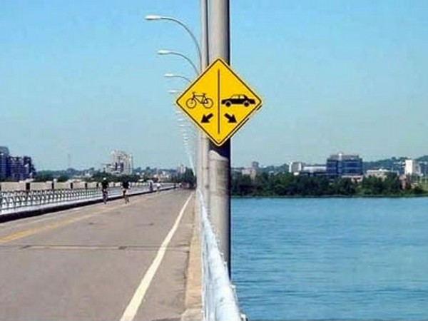 ಇಂತಹ ಸೂಚನಾ ಫಲಕ ಎಲ್ಲಾದರೂ ನೋಡಿದ್ದೀರಾ?