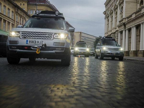 Range Rover Hybrid Silk Trail Expedition
