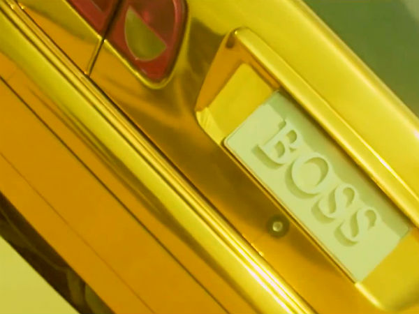 ಚಿನ್ನದಂತಹ ಬೆಂಝ್ ಗಾಡಿಯಲ್ಲಿ ಅಕ್ಷಯ್ ಸ್ಟಂಟ್ ಶೋ