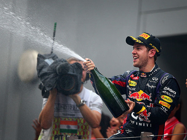 ಇತಿಹಾಸ ಬರೆದ ವೆಟಲ್ ಇಂಡಿಯನ್ ಜಿಪಿ 'ಹ್ಯಾಟ್ರಿಕ್' ಸಾಧನೆ