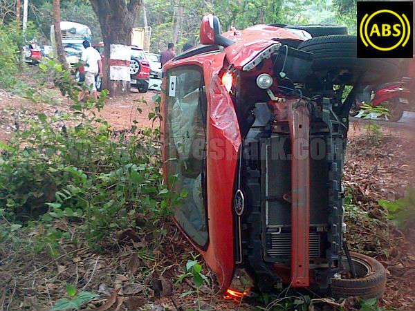 ಆಂಟಿ ಲಾಕ್ ಬ್ರೇಕಿಂಗ್ ಸಿಸ್ಟಂ ಇಂಡಿಕೇಟರ್ 