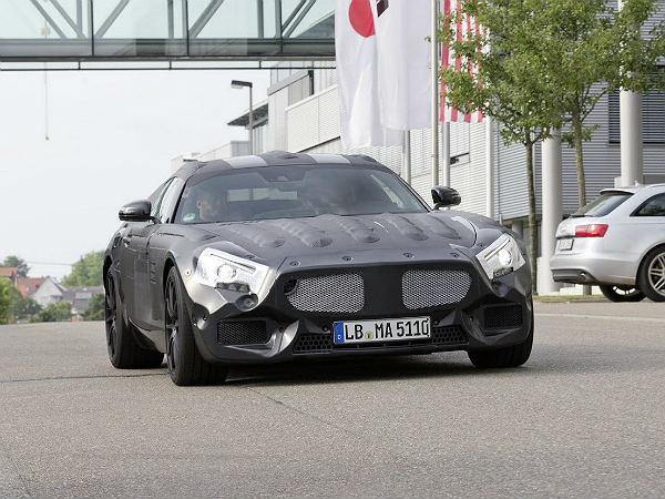 Mercedes Benz SLS AMG