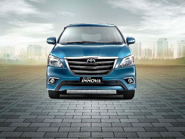 ಆಮ್ ಆದ್ಮಿಗೆ ಸಿಕ್ತು ಟೊಯೊಟಾ ಇನ್ನೋವಾ ಕಾರು