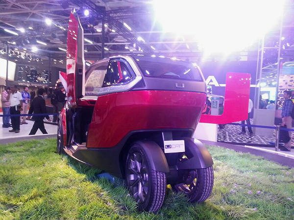 ಬಜಾಜ್‌ನಿಂದ ಕಾನ್ಸೆಪ್ಟ್ 'ಯು' ಕಾರು ಪ್ರದರ್ಶನ 