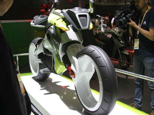 ಹೀರೊ ಇಯಾನ್ 