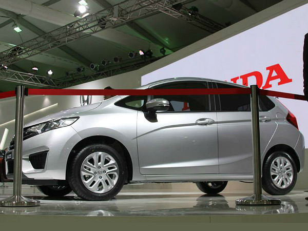 ಎಲ್ಲರ ಚಿತ್ತ ಜಾಝ್ನತ್ತ; ಮತ್ಯಾಕೆ ತಡ ನೋಡೇ ಬಿಡಿ! ಎಲ್ಲರ ಚಿತ್ತ ಜಾಝ್ನತ್ತ; ಮತ್ಯಾಕೆ ತಡ ನೋಡೇ ಬಿಡಿ!