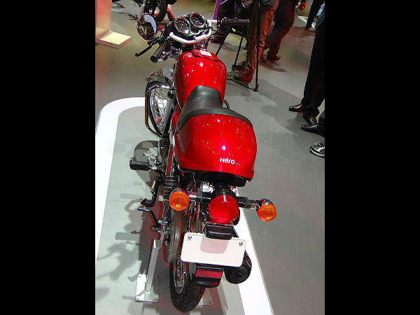 ಬಡವರ ಕೆಫೆ ರೇಸರ್ - ಹೀರೊ ಸ್ಲ್ಪೆಂಡರ್ ಪ್ರೊ ಕ್ಲಾಸಿಕ್ 