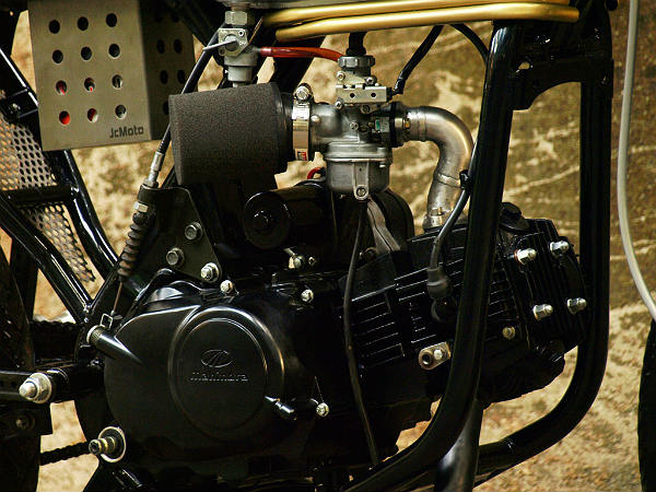 ಮಹೀಂದ್ರ ಜೆಸಿಮೊಟೊ ಕೆಫೆ ರೇಸರ್