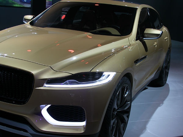 ದೆಹಲಿಯಲ್ಲಿ ಮಿನುಗಿದ ಜಾಗ್ವಾರ್ ಪ್ರಪ್ರಥಮ ಎಸ್‌ಯುವಿ