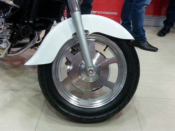 'ಡೈನಾಮಿಕ್ ಹೀರೊ' ಪ್ರಜ್ವಲ್ ಸ್ಟೈಲಲ್ಲಿ ಎಂಟ್ರಿ ಕೊಟ್ಟ ಹ್ಯೊಸಂಗ್