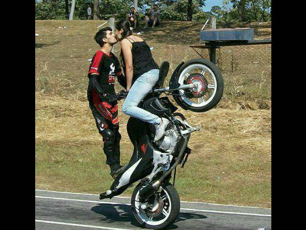 ಆಟೋ ಜಗತ್ತಿನ ಸ್ವಾರಸ್ಯಕರ ಚಿತ್ರಗಳು