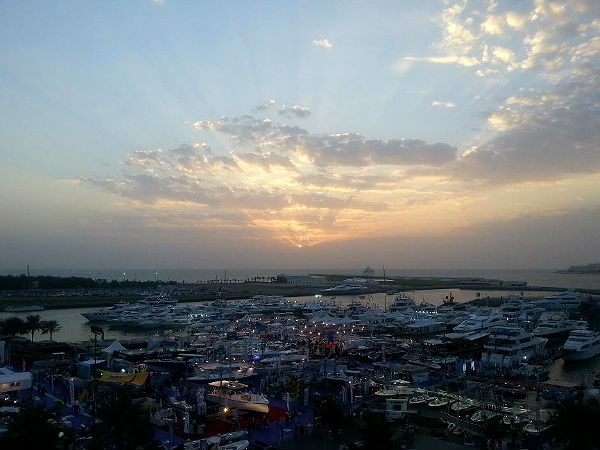 ಎಷ್ಟು ಸುಂದರ ದುಬೈ ಅಂತರಾಷ್ಟ್ರೀಯ ಬೋಟ್ ಶೋ 