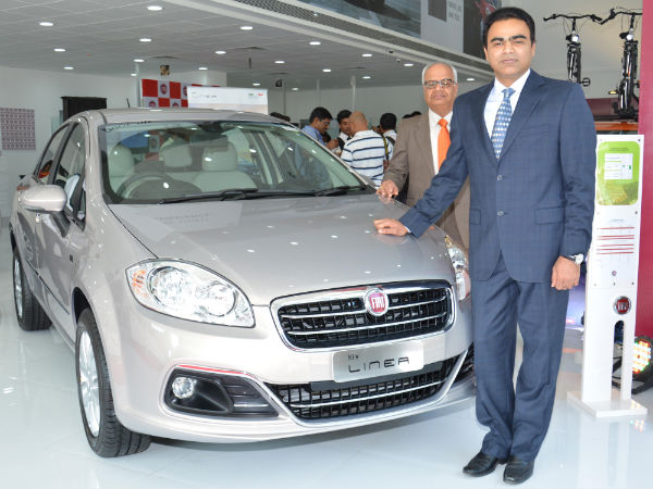 ಫಿಯೆಟ್ ಮುಂಬೈ ಶೋ ರೂಂ ತಲುಪಿದ ಅಬಾರ್ತ್ 500, ಅವೆಂಚ್ಯೂರಾ