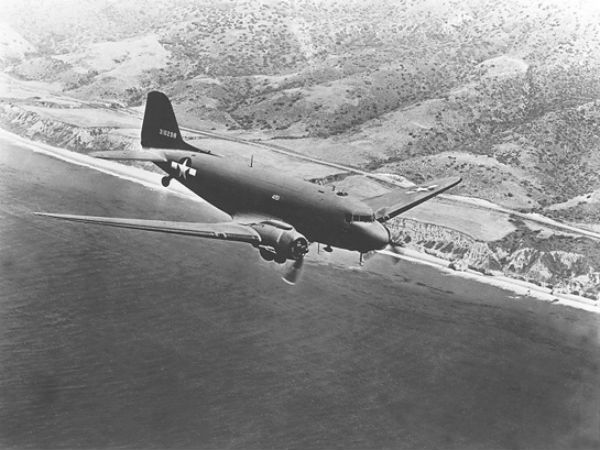 ಸಿ-47 ಸ್ಕೈಟ್ರೈನ್ (Skytrain)