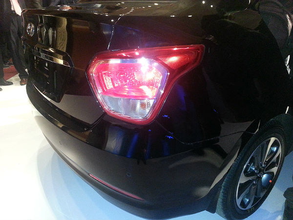 ಹ್ಯುಂಡೈ ಎಕ್ಸ್‌ಸೆಂಟ್ ವಿಮರ್ಶೆ; ಎಲ್ಲವನ್ನು ಮೀರಿಸುವಂತಹ ಕಾಂಪಾಕ್ಟ್ ಸೆಡಾನ್ 