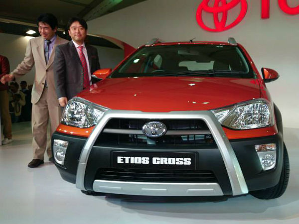 ಮುಂದಿನ ತಿಂಗಳಲ್ಲಿ ಟೊಯೊಟಾ ಎಟಿಯೋಸ್ ಕ್ರಾಸ್ ಲಾಂಚ್