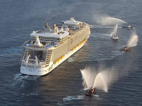 MS Allure of the Seas (2010)