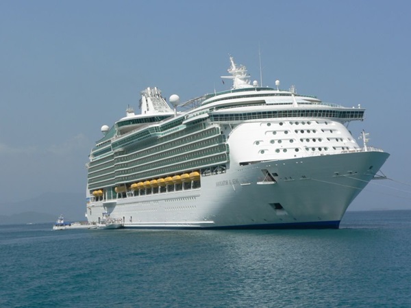Navigator of the Seas (2002)
