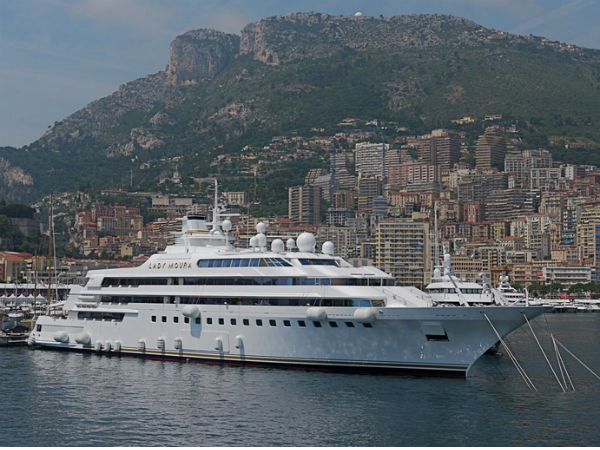 8. ಲೇಡಿ ಮೌರಾ 