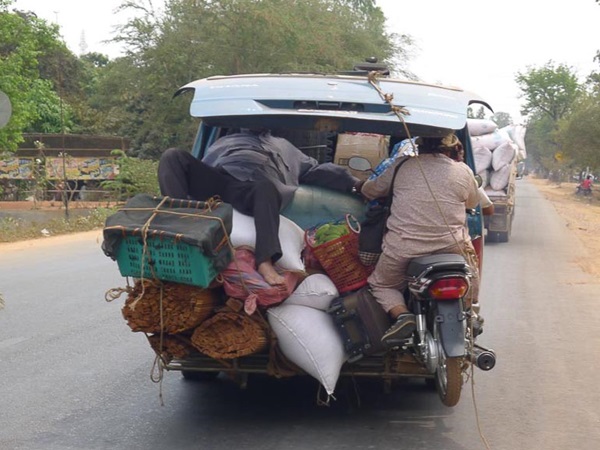ವಾಹನಗಳಿಗೆ ಅಮಿತ ಭಾರ ಹೇರಿದ್ರೆ ಏನಾಗಬಹುದು ಅಂತೀರಾ?