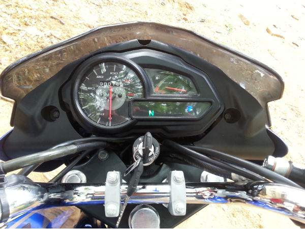 ದರ ಮಾಹಿತಿ (ಎಕ್ಸ್ ಶೋ ರೂಂ ದೆಹಲಿ)