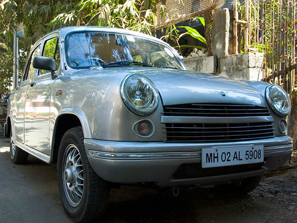 ದೇಶದ ರಸ್ತೆಗಳ ರಾಜ ಅಂಬಾಸಿಡರ್‌ಗೊಂದು ನಿಜವಾದ ಕೊಡುಗೆ