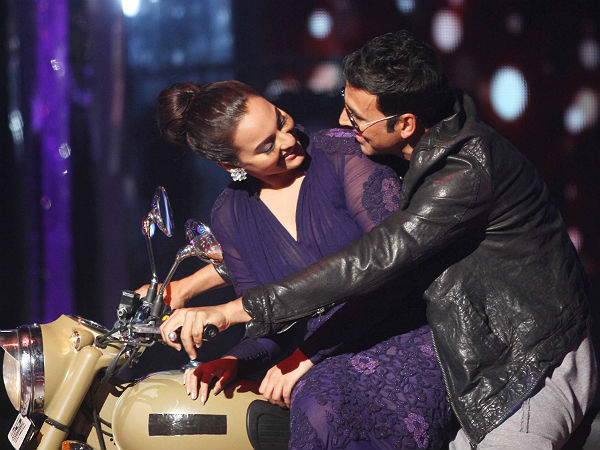 'ಜಲಕ್ ದಿಕ್ ಲಾಜ'ದಲ್ಲಿ ಅಕ್ಷಯ್-ಸೋನಾಕ್ಷಿ ಹಾಲಿಡೇ ಶೋ