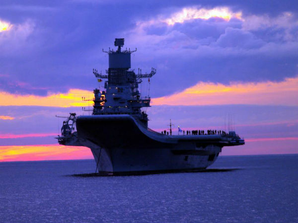 ಐಎನ್‌ಎಸ್ ವಿಕ್ರಮಾದಿತ್ಯ ಯುದ್ಧ ವಿಮಾನ ವಾಹಕ ಹಡಗನ್ನೇರಲಿರುವ ಮೋದಿ