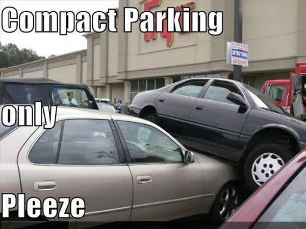 ರಿವರ್ಸ್ ಪಾರ್ಕಿಂಗ್ ಸರಿಯಾಗಿ ಅಭ್ಯಾಸಿಸಿ; ಇಲ್ಲಂದ್ರೆ ಎಡವಟ್ಟಾದಿತು!