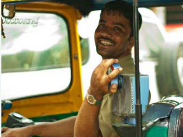 ಬೆಂಗಳೂರಿನಲ್ಲಿ ಮಿಂಚಿನ ದಾಳಿ; 450 ರಿಕ್ಷಾಗಳ ಮುಟ್ಟುಗೋಲು