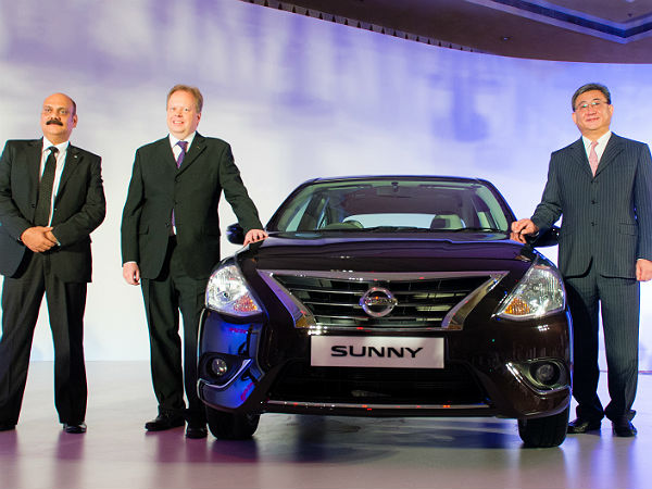 2014 ನಿಸ್ಸಾನ್ ಸನ್ನಿ ದೇಶದಲ್ಲಿ ಆದ್ದೂರಿ ಬಿಡುಗಡೆ