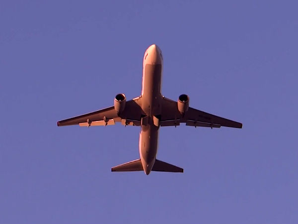 ಕೂದಲೆಳೆಯ ಅಂತರದಲ್ಲಿ ತಪ್ಪಿದ ವಿಮಾನ ದುರ್ಘಟನೆ