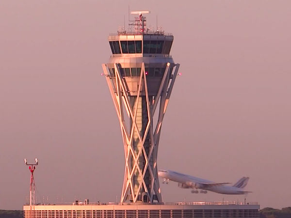 ಕೂದಲೆಳೆಯ ಅಂತರದಲ್ಲಿ ತಪ್ಪಿದ ವಿಮಾನ ದುರ್ಘಟನೆ